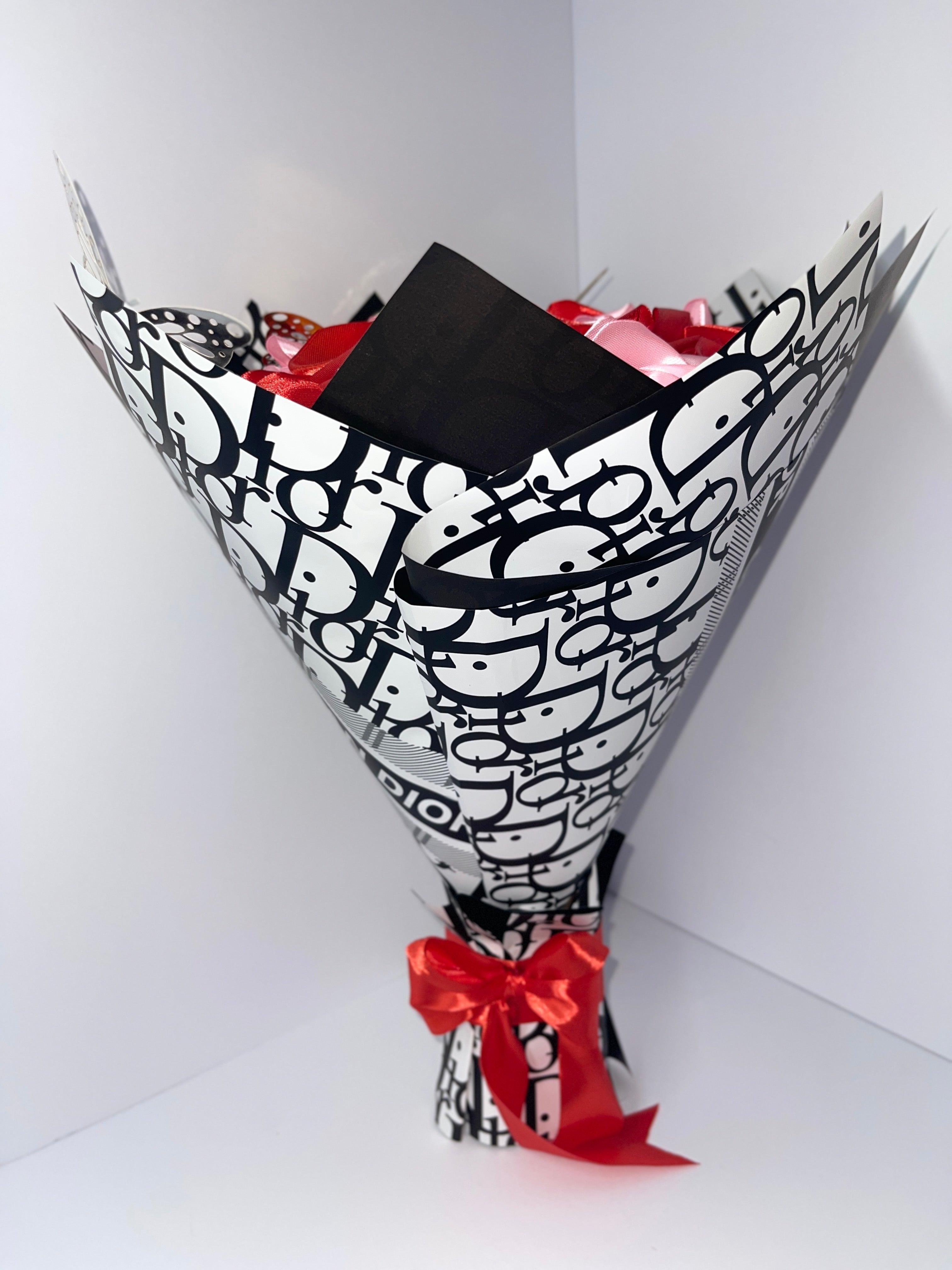 Prestige Edition Eternal Satin Rose Bouquet – Pink & Red (18-rose)