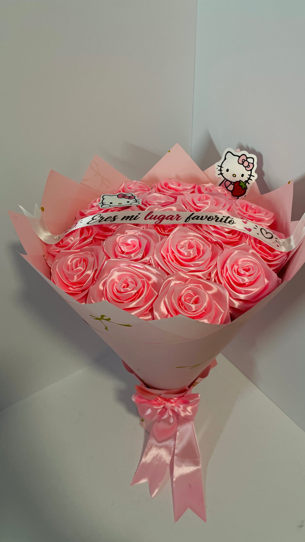 "Eres mi lugar favorito" Hello Kitty Satin Ribbon Rose Bouquet - Handmade Keepsake Gift
