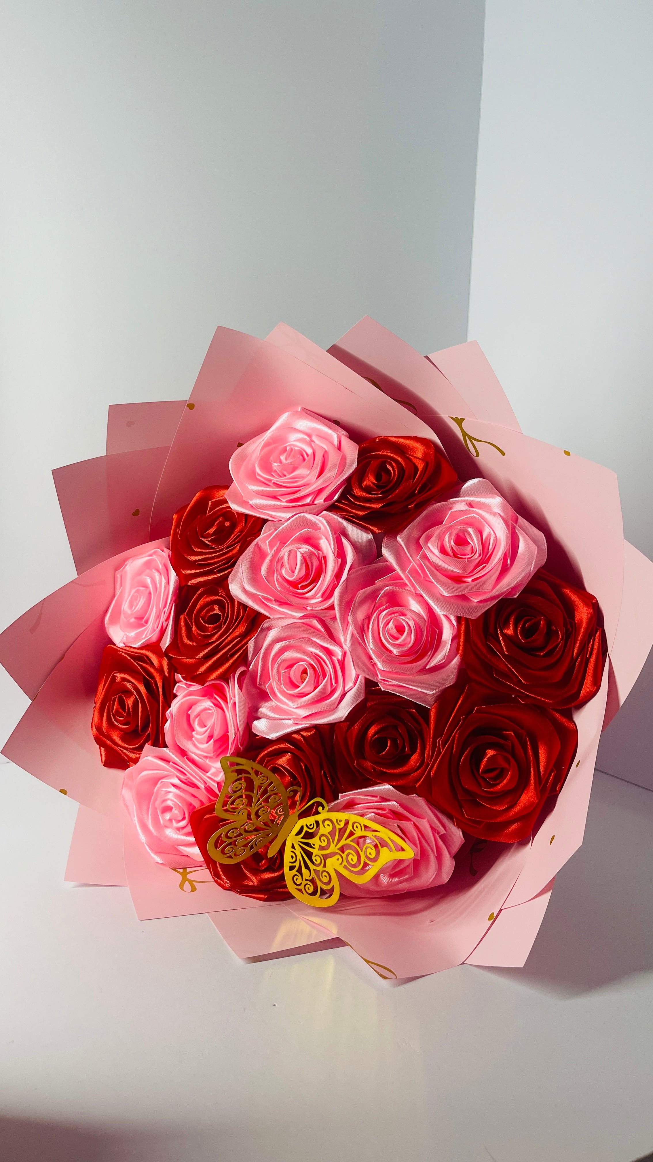 Handmade Red & Pink Satin Rose Bouquet – Sweet Passion Edition⁠