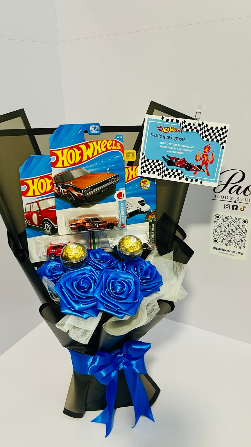 Front view of blue racing gift bouquet
