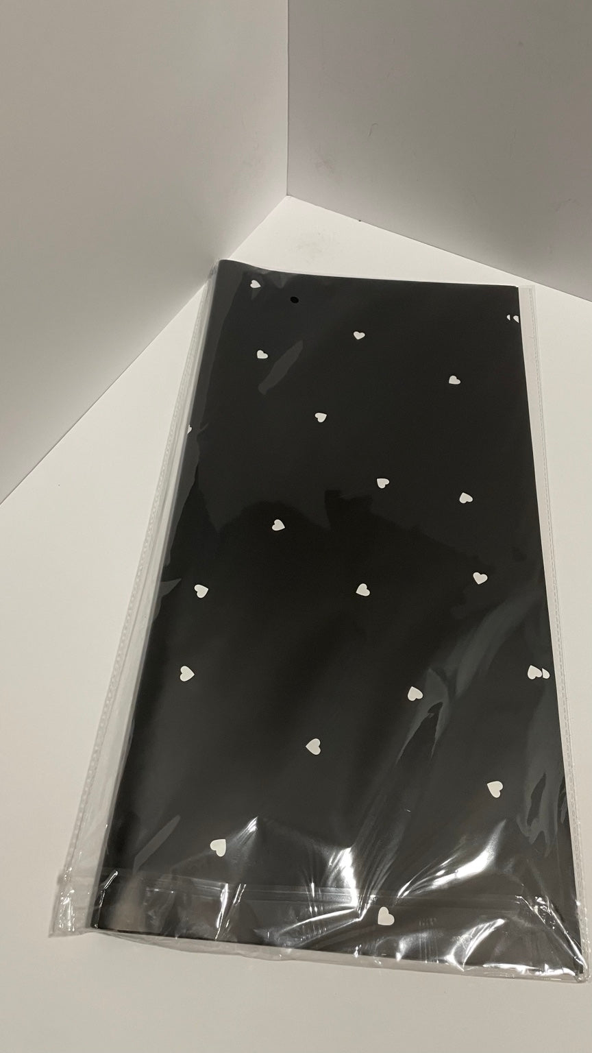 Black Korean Heart Floral Wrapping Paper – 20 Sheets